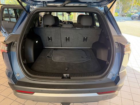 Used 2025 Chevrolet Equinox LT image 24