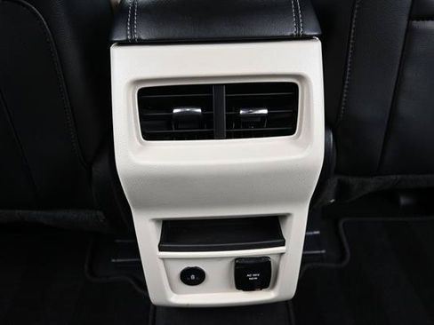 Certified 2024 Ford Edge Titanium AWD/4WD image 12