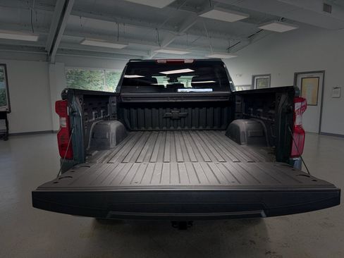 Used 2026 Chevrolet Silverado 1500 Custom Trail Boss AWD/4WD image 28