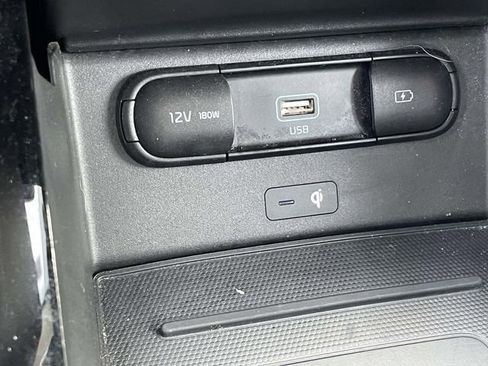 Certified 2022 Kia Telluride SX w/ SX Prestige Package image 40