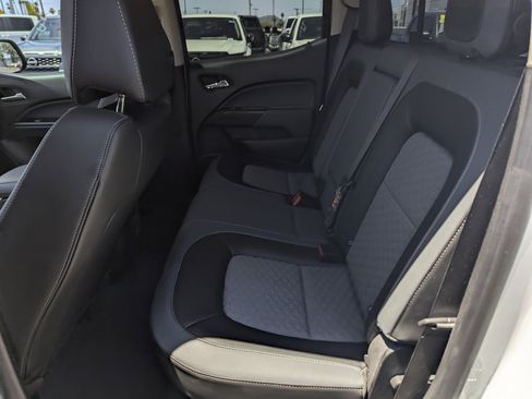 Used 2022 Chevrolet Colorado Z71 AWD/4WD image 9