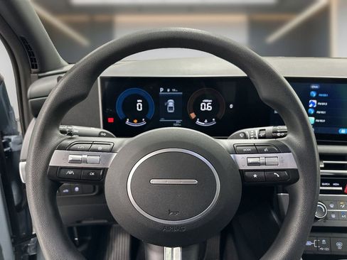Certified 2025 Hyundai Santa Cruz SE FWD image 21