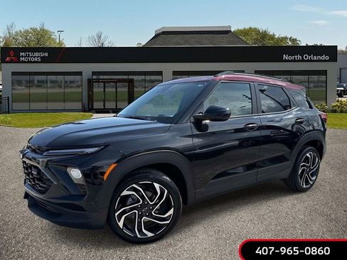 Used 2024 Chevrolet TrailBlazer RS FWD image 1