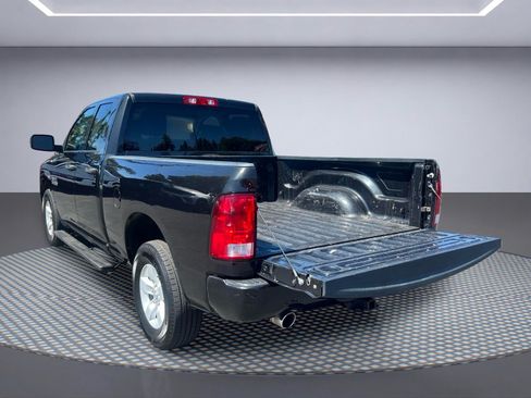Used 2017 RAM 1500 Express AWD/4WD image 7