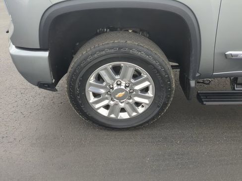 Certified 2025 Chevrolet Silverado 3500 High Country w/ High Country Premium Package image 30