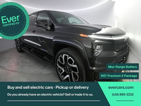 Used 2025 Chevrolet Silverado EV RST AWD/4WD image 1