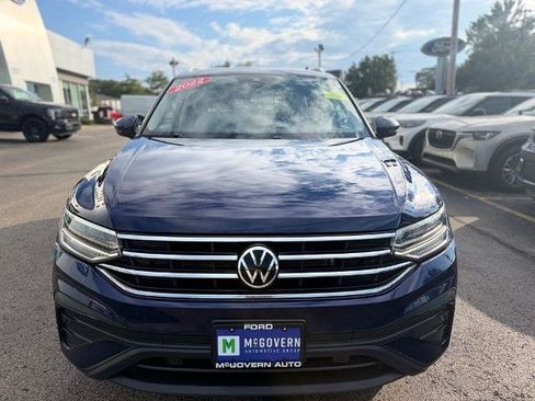 Used 2022 Volkswagen Tiguan SE FWD image 13