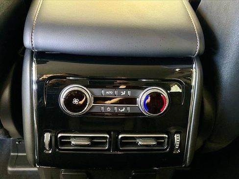 Used 2024 Lincoln Aviator AWD image 23