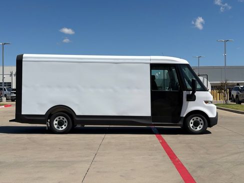 Used 2024 Chevrolet Brightdrop 600 w/ Battery Pack, Max Range AWD/4WD image 8