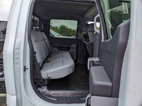 New 2025 Ford F550 4x4 Crew Cab Super Duty w/ XL Chrome Package image 35
