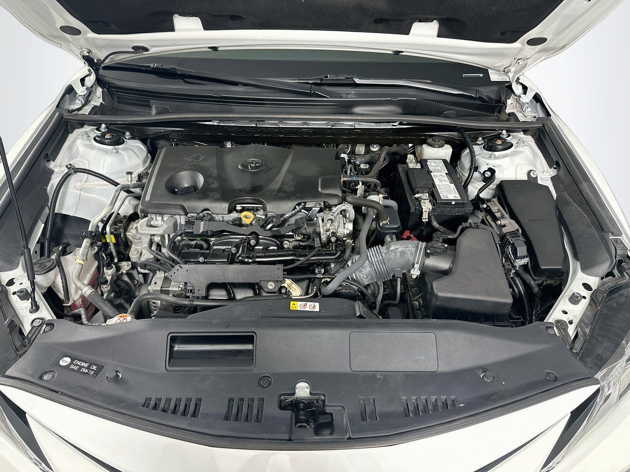 Used 2022 Toyota Camry LE w/ Carpet Mat Package (TMS) FWD image 31