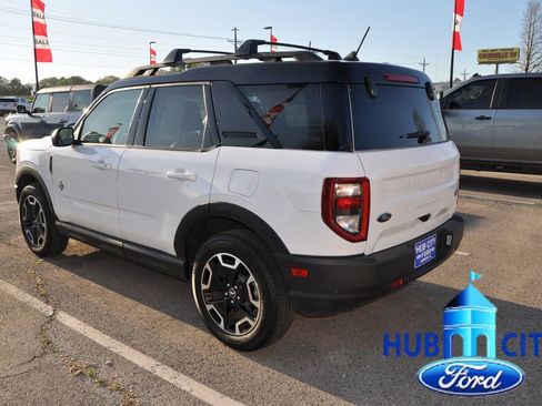 Used 2024 Ford Bronco Sport Outer Banks image 3