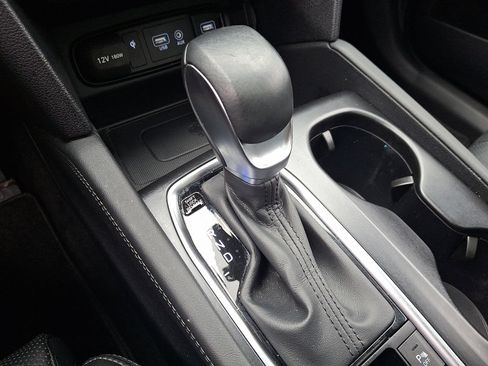 Used 2020 Hyundai Santa Fe Limited image 13