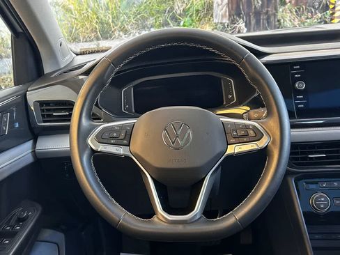 Used 2022 Volkswagen Taos SEL w/ Panoramic Sunroof Package AWD/4WD image 16
