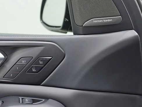 Used 2022 BMW X5 M w/ Competition Package image 39