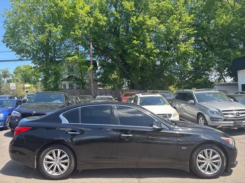 Used 2017 INFINITI Q50 3.0t Premium w/ Driver Assistance Package AWD/4WD image 6