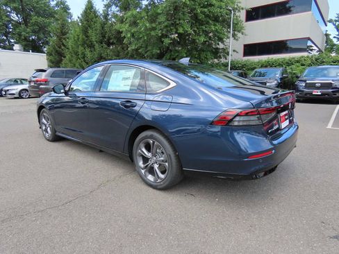 New 2025 Honda Accord EX-L image 4