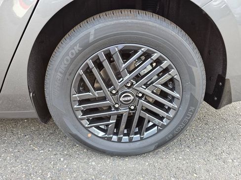 New 2026 Nissan Sentra SV w/ Floor Mat Package FWD image 9