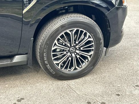 New 2026 Nissan Armada Platinum AWD/4WD image 9