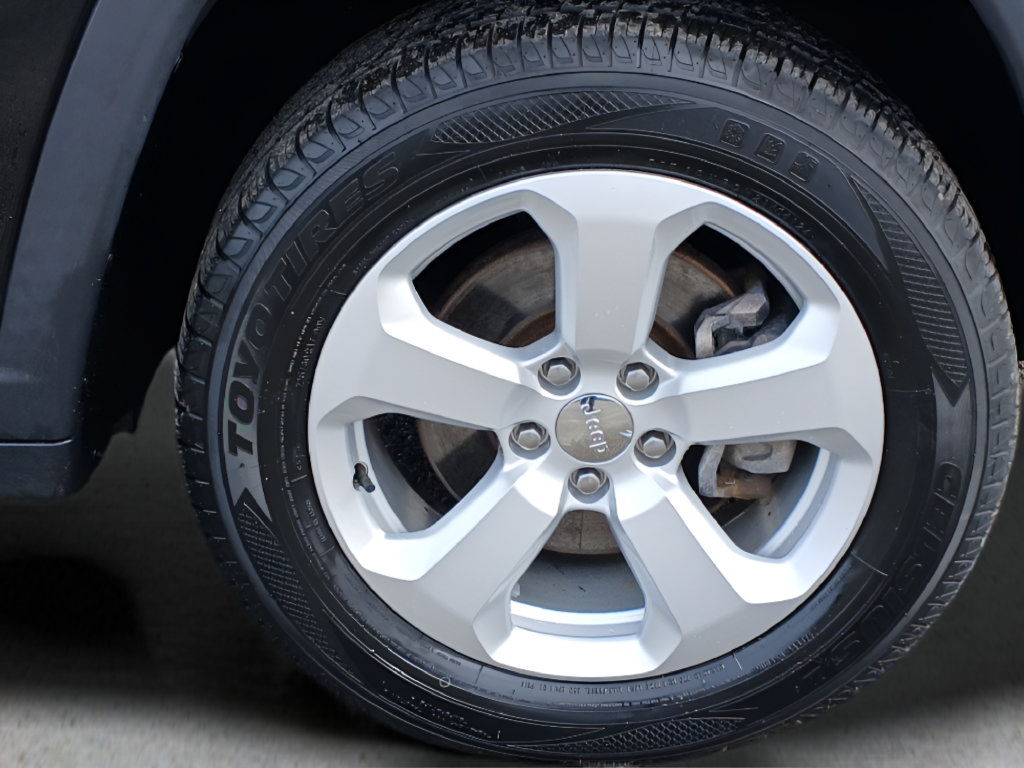 Used 2019 Jeep Compass Latitude w/ Popular Equipment Group AWD/4WD image 31