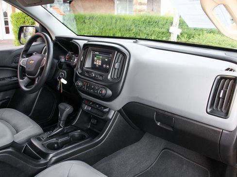 Used 2021 Chevrolet Colorado W/T w/ Custom Special Edition image 31