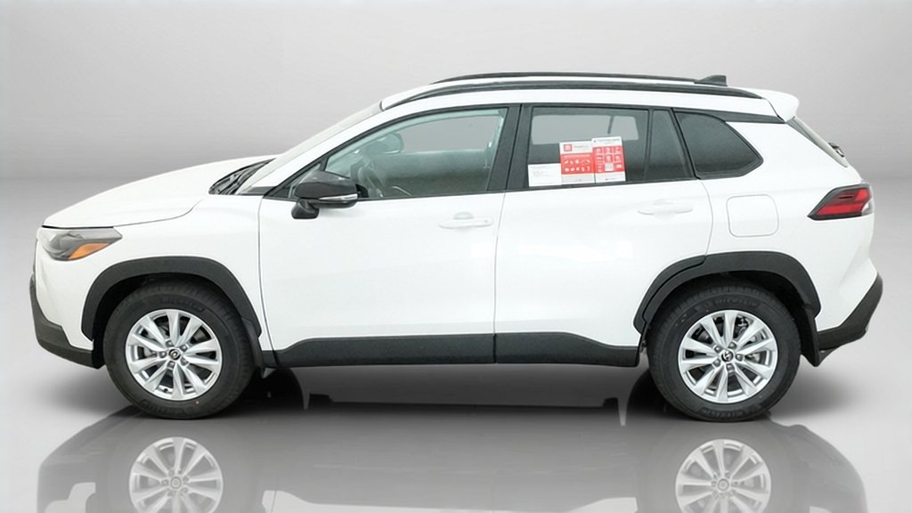 New 2026 Toyota Corolla Cross LE FWD image 18