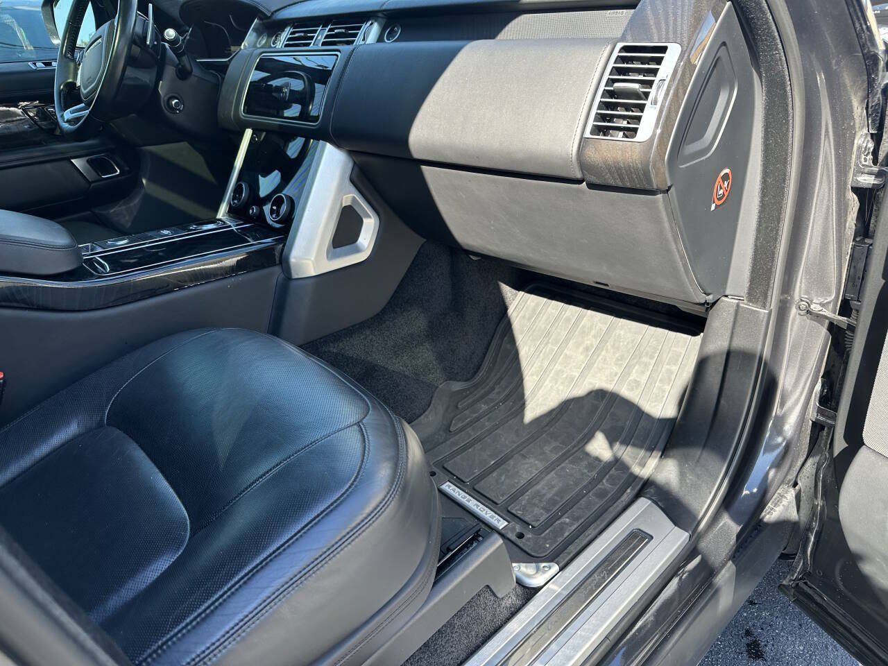 Used 2018 Land Rover Range Rover Autobiography AWD/4WD image 11