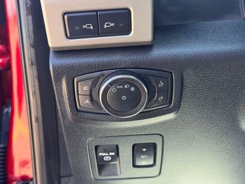 Certified 2018 Ford F150 Lariat w/ Equipment Group 502A Luxury image 17