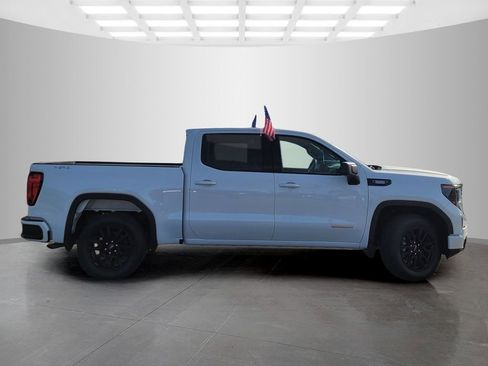 New 2026 GMC Sierra 1500 Elevation image 3
