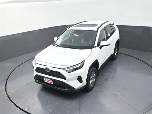 New 2025 Toyota RAV4 XLE image 21