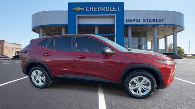 Used 2024 Chevrolet Trax LS FWD image 9