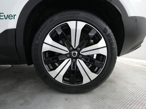 Used 2023 Volvo XC40 Recharge Plus AWD/4WD image 9