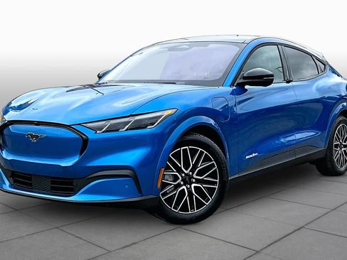 Certified 2025 Ford Mustang Mach-E Premium RWD image 40