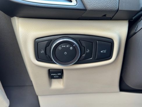 Used 2017 Lincoln MKX Select w/ Select Plus Package image 16