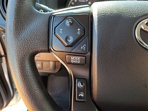 Used 2022 Toyota Tacoma SR image 22