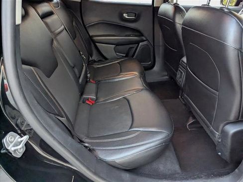 Used 2018 Jeep Compass Latitude image 19