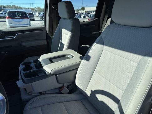 Used 2023 GMC Sierra 1500 SLE image 24