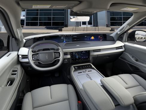 New 2026 Lincoln Navigator L Reserve AWD/4WD image 9