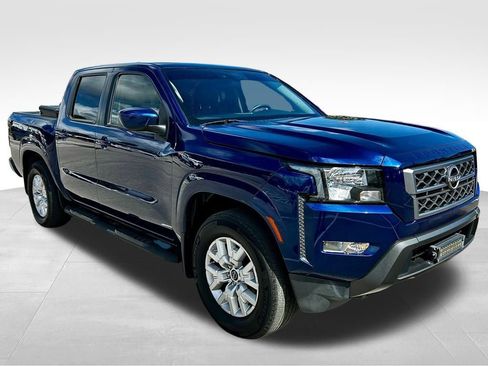 Certified 2022 Nissan Frontier SV image 3