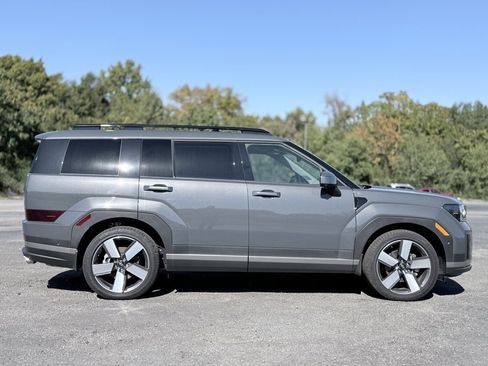 New 2025 Hyundai Santa Fe Limited image 8