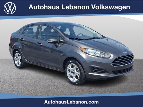 Used 2016 Ford Fiesta SE FWD image 1