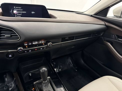 Used 2023 MAZDA CX-30 AWD 2.5 S w/ Premium Package image 23
