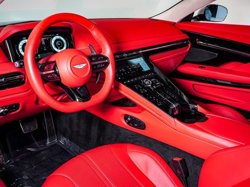 Used 2024 Aston Martin DB12 Coupe image 24