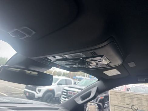 New 2026 GMC Yukon XL Elevation w/ LPO, Elevation Black Package image 23