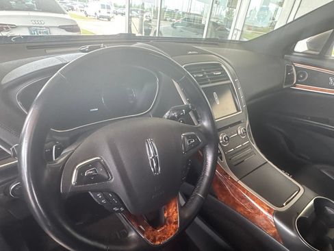 Used 2016 Lincoln MKX Reserve w/ Technology Package AWD/4WD image 14