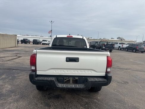 Used 2021 Toyota Tacoma SR image 6