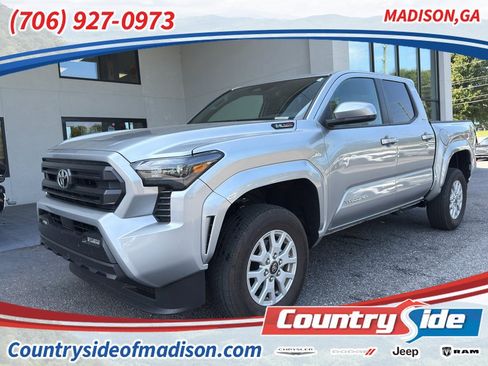 Used 2024 Toyota Tacoma SR5 RWD image 1