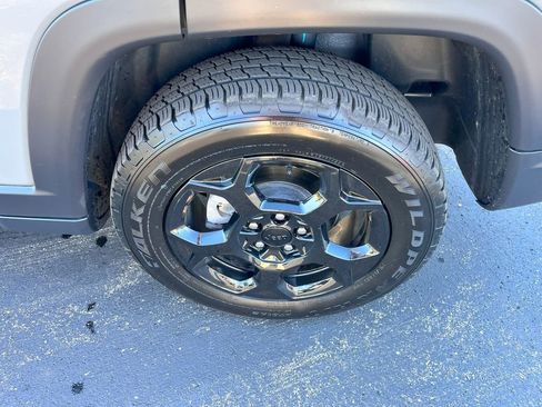 Used 2023 Jeep Compass Trailhawk w/ Trailhawk Convenience Group image 41