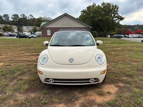 Used 2004 Volkswagen Beetle GLS image 2