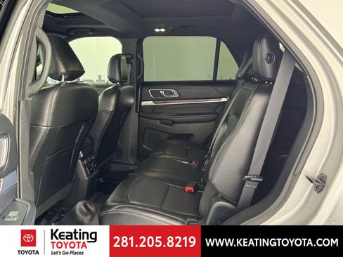 Used 2019 Ford Explorer Limited w/ Class III Trailer Tow Package FWD image 14